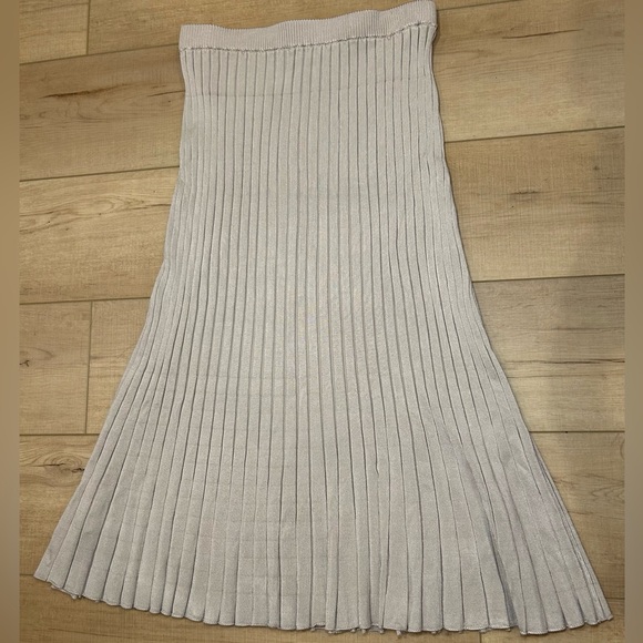 House of Harlow 1960 Two Piece Ribbed Rayon Nude Set Size S - Picture 6 of 8